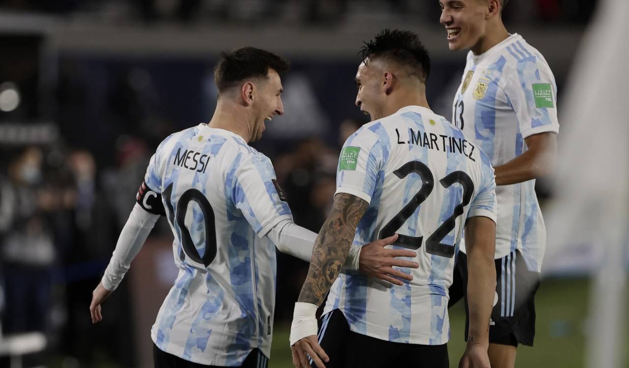 Messi e Lautaro Martinez