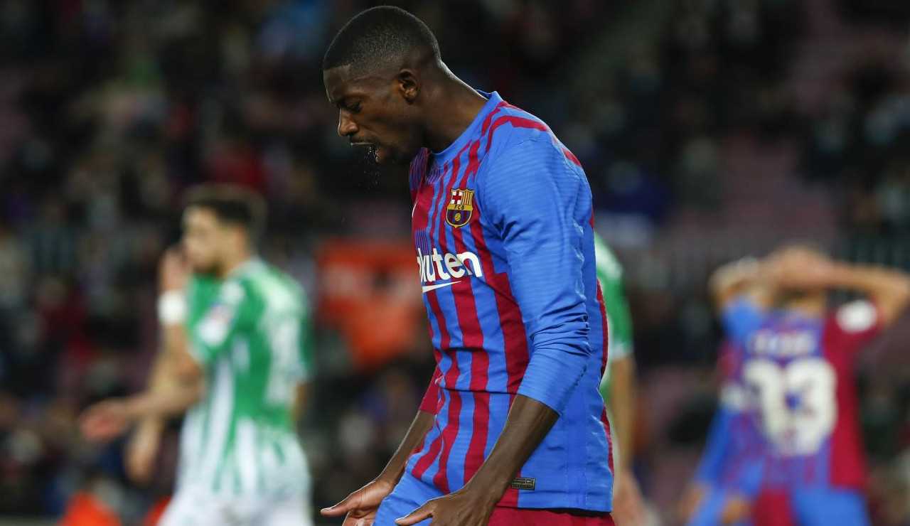 Ousmane Dembele osserva