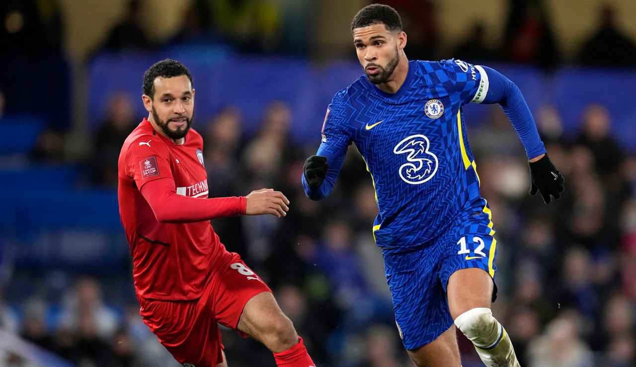 Ruben Loftus Cheek corre