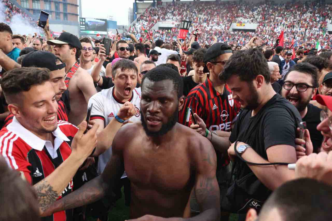 Kessie saluto ai tifosi