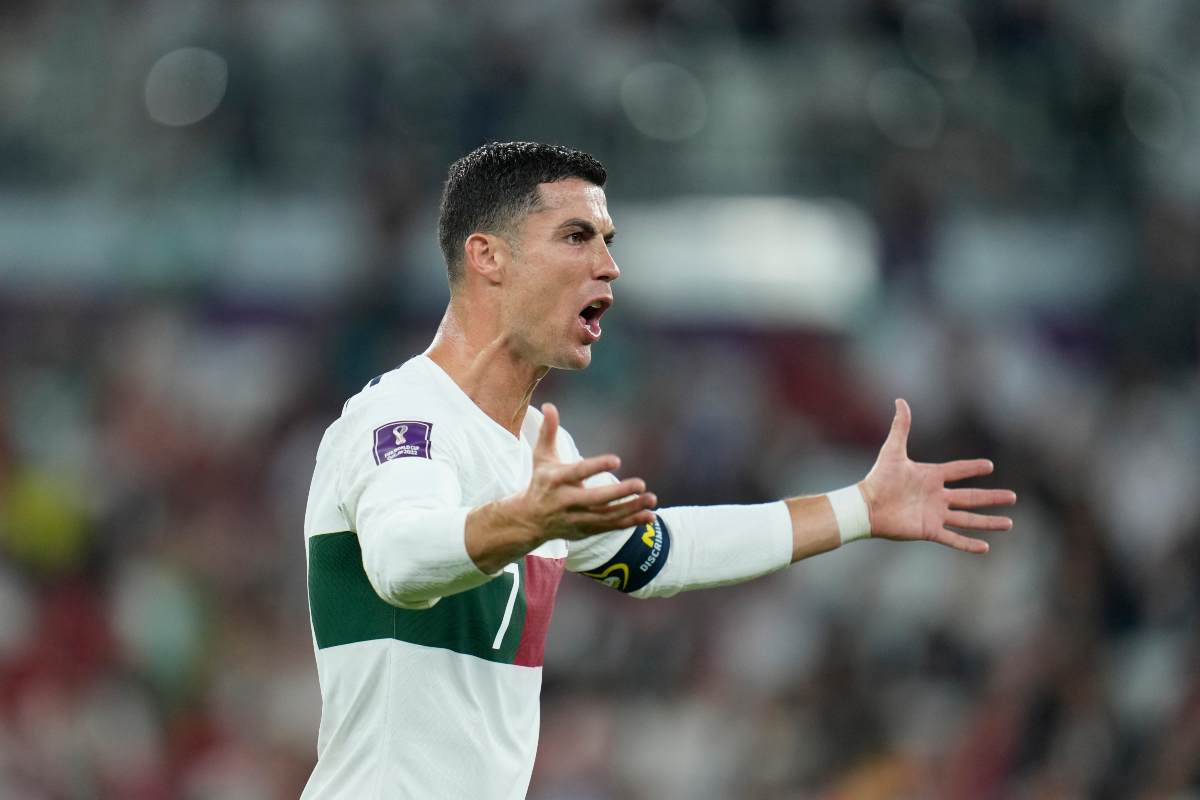 Ronaldo furioso con Mendes