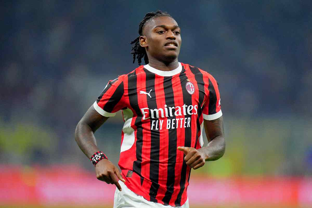 Leao via dal Milan con lo scambio: beffa Juve