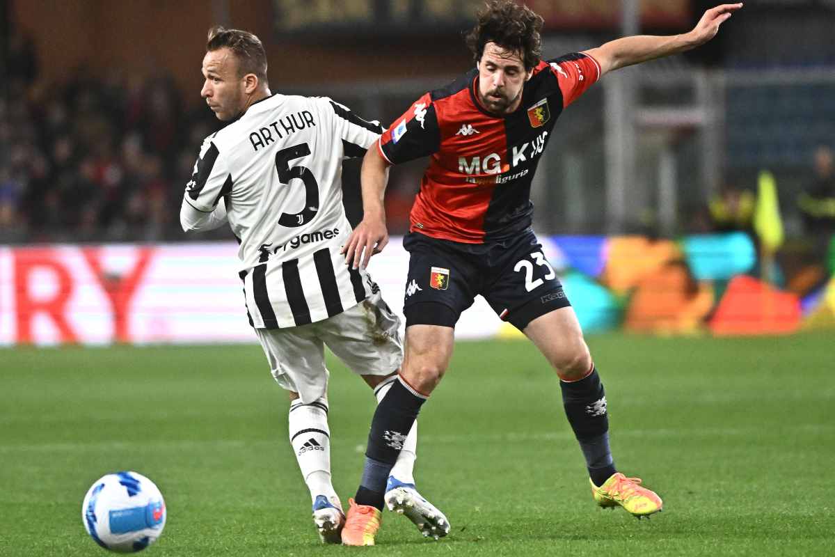 Arthur con la maglia della Juve