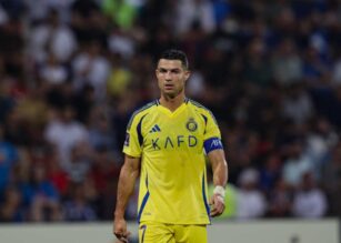 Cristiano Ronaldo con la maglia dell'Al-Nassr