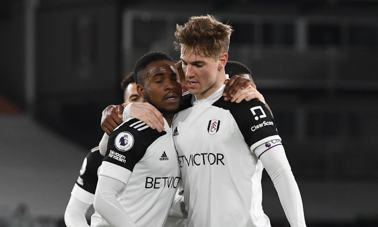 Joachim Andersen con la maglia del Fulham