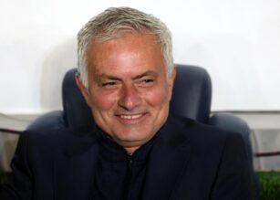 José Mourinho sorridente