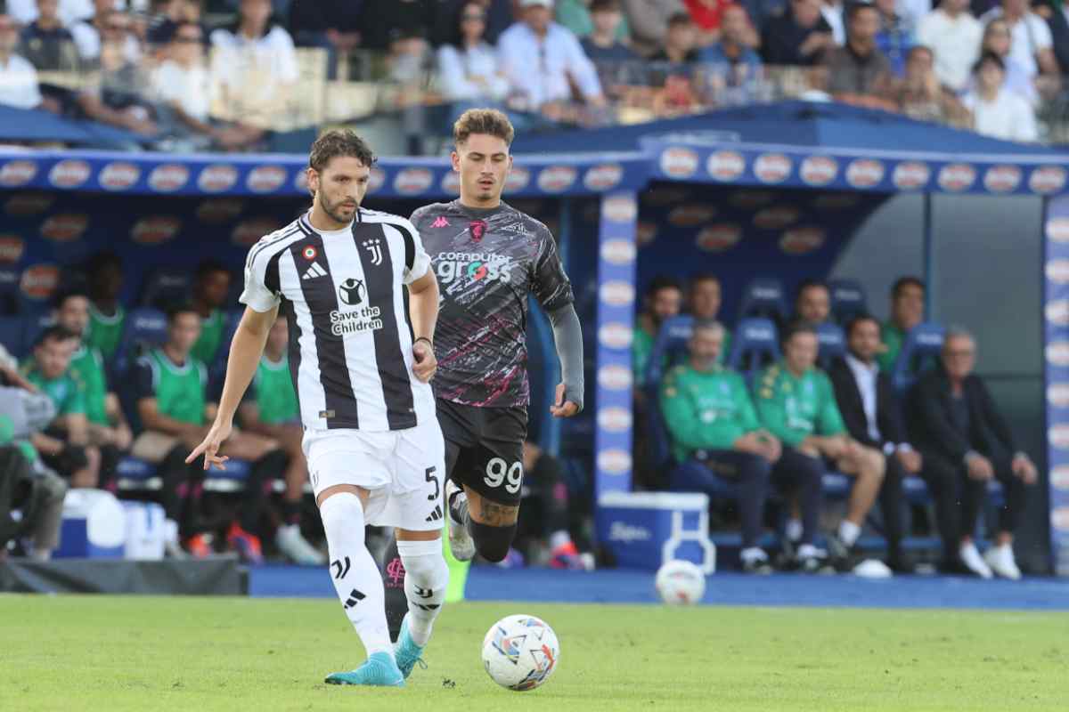 Locatelli con la maglia della Juve