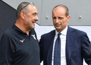 Allegri e Sarri a bordo campo