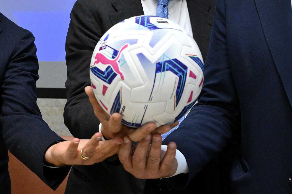 Pallone da gara Serie A (Ansa) - Calciomercatonews.com