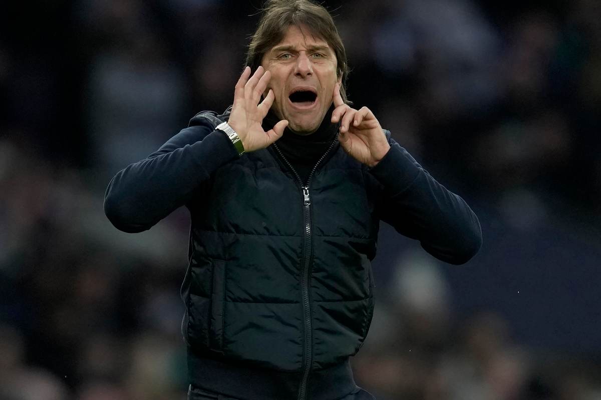 antonio conte se la passa malissimo dopo le recenti sconfitte, sta per crollare tutto