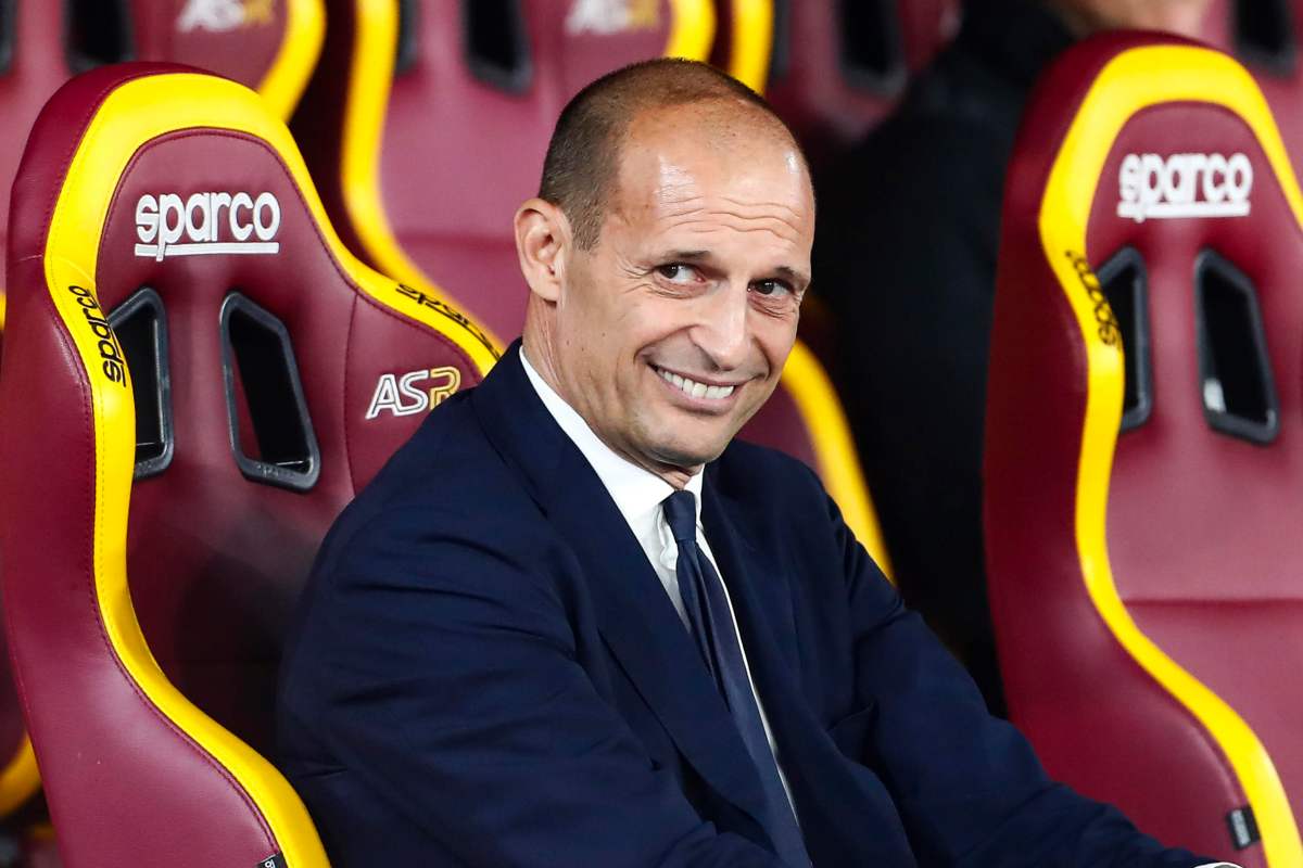 Allegri sorride sulla panchina della Roma